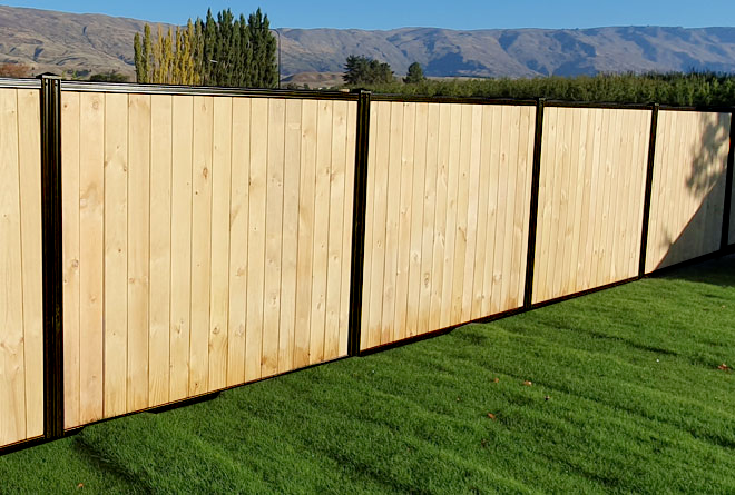 Tranquilizar Arcaico Venta anticipada Easy Wall - The ultimate boundary fence to install as easy as 1,2,3