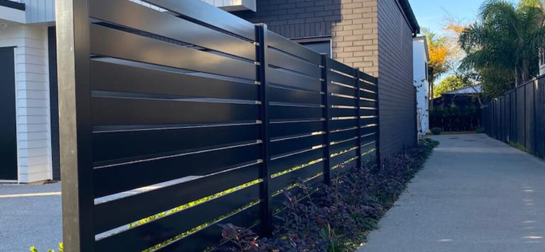 VistaWall Horizontal Slat (121) VistaWall Horizontal Slat (121)